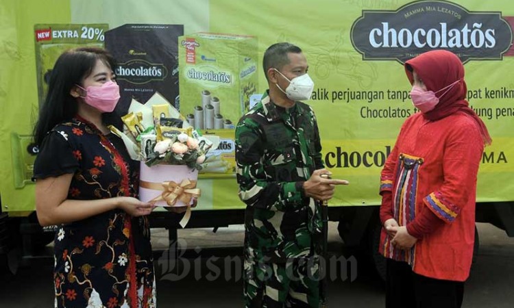 GarudaFood Melalui Kegiatan Chocolatos Peduli Serahkan Donasi Untuk Tenaga Medis 