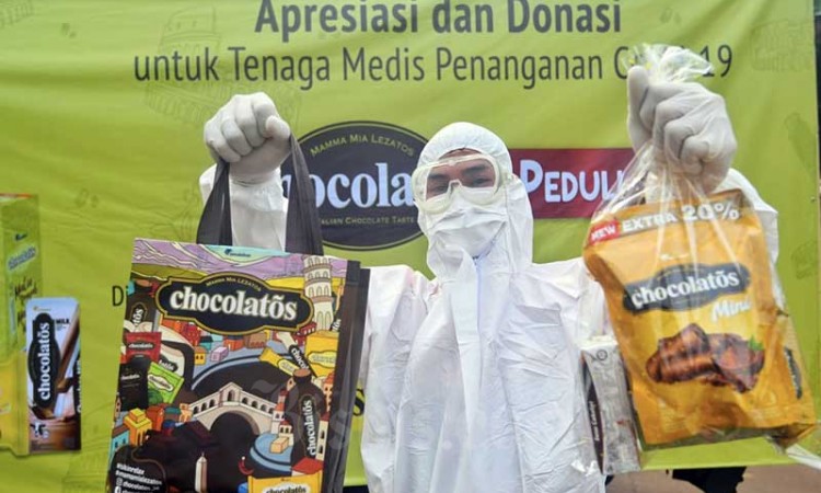 GarudaFood Melalui Kegiatan Chocolatos Peduli Serahkan Donasi Untuk Tenaga Medis 