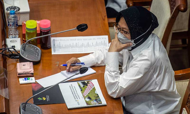 Mensos Tri Rismaharini Raker Dengan Komisi VIII Bahas DIM RUU PB