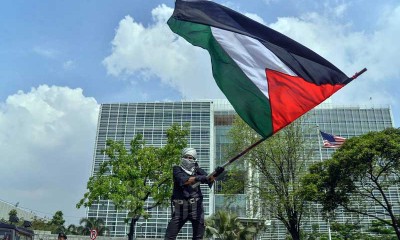 Aksi Bela Palestina, Kedutaan Amerika Serikat di Jakarta Digeruduk Demonstran