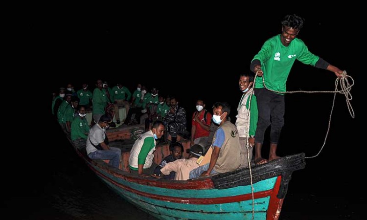 Imigran Rohingya Dari Aceh Direlokasi Ke Medan