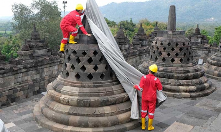 Aman Dari Ancaman Erupsi Merapi, Penutup Candi Borobudur Kembali Dibuka