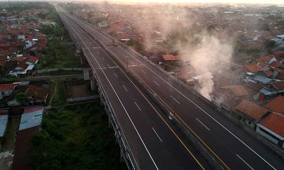 Tol Trans Jawa Sepi Setelah Adanya Kebijakan Penutupan Pintu Tol Selama PPKM Darurat