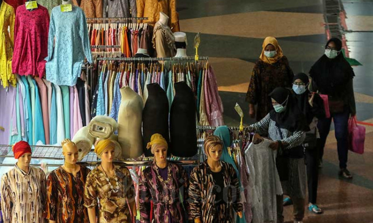 Pasar Tanah Abang Kembali Dibuka, Pengunjung Wajib Tujukan Sertifikasi Vaksin Saat Masuk Pasar