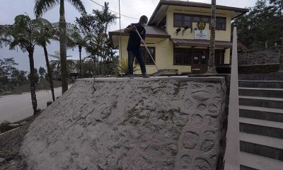 Hujan Albu Vilkanik Terjadi di Sejumlah Wilayah di Jawa Tengah 