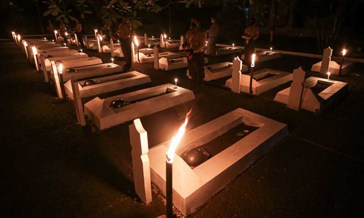 Malam Renungan di Taman Makam Pahlawan Taruna Kota Tangerang