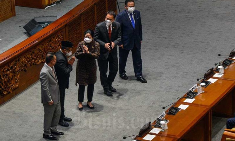 Menkeu Sri Mulyani Hadiri Rapat Paripurna Terkait RUU APBN TA 2022