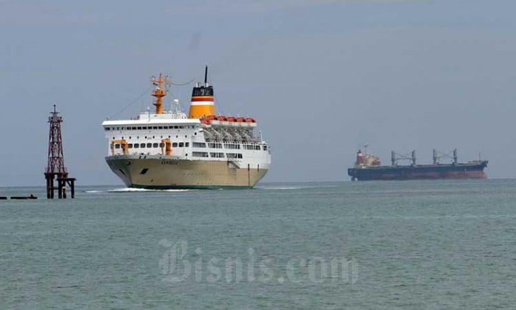 Pemberlakuan PPKM Mengakibatkan Penurunan Penumpang Kapal Pelni