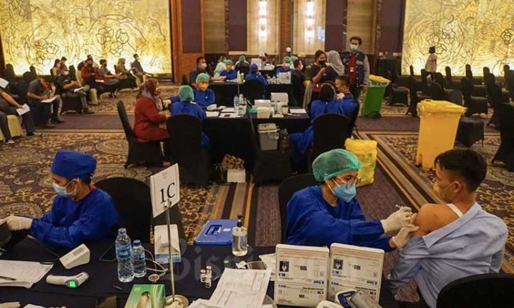 PHRI Lanjutkan Vaksinasi Covid-19 Dosis Akhir Bagi Karyawan Hotel Karantina