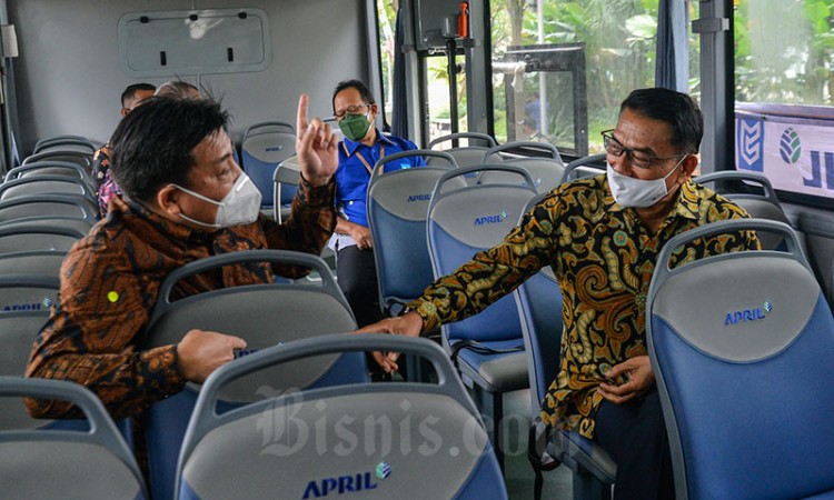 Penyerahan Bus Listrik MAB Kepada RAPP