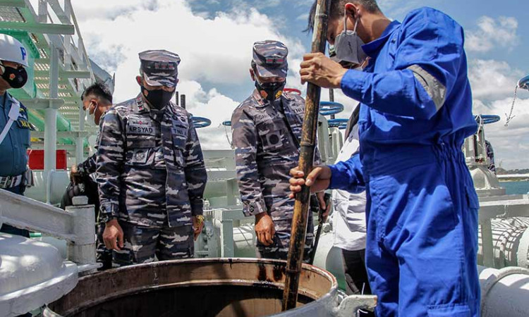 TNI AL Tangkap Kapal Tangker Berbendera Panama Yang Membawa Limbah