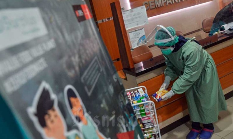 Bank DBS Indonesia Bersama Surplus Indonesia Berikan Donasi Kepada Nakes di Jakarta