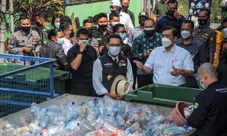 Pusat Daur Ulang Cicabe Kota Bandung Mampu Mengolah Sampah Hingga 1 Ton Per Hari