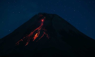 Gunung Merapi Kembali Keluarkan Lava Pijar