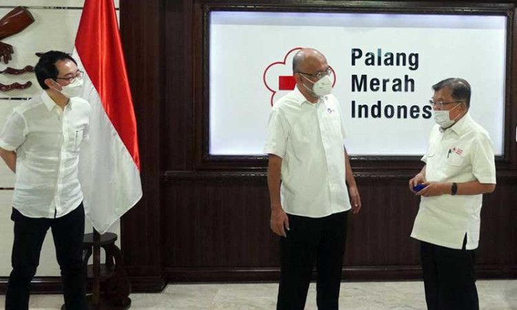 Toyota Indonesia Donasikan Dana  Rp1,1 Miliar dan Plasma Konvalesen ke PMI Pusat