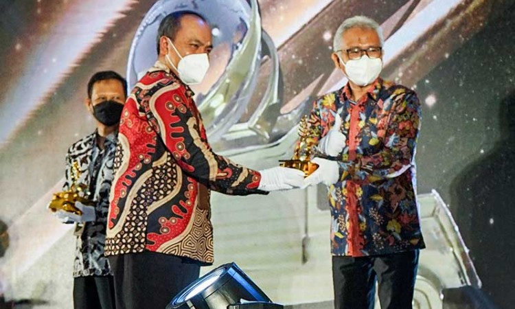 PT Semen Indonesia (Persero) Tbk. (SIG) Raih Tiga Penghargaan Dari Kementerian ESDM