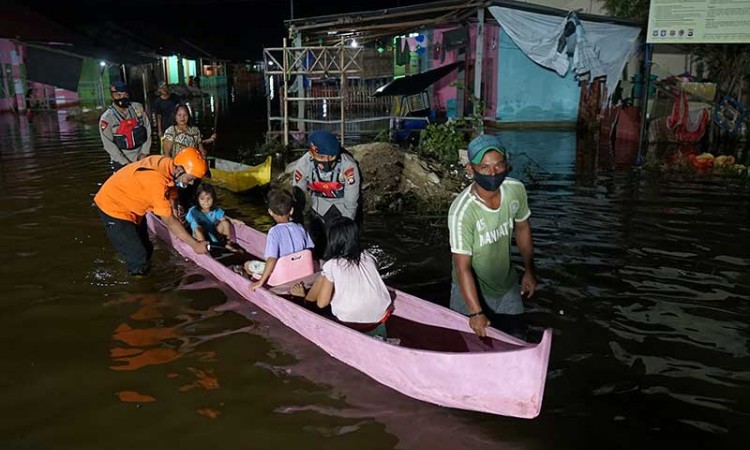 Diguyur Hujan Lebat, Ratusan Rumah di Kabupaten Gorontalo Terendam Banjir
