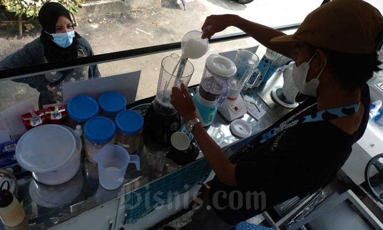Pandemi Covid-19, Membuat UMKM Melakukan Transformasi Digital Untuk Bisa Naik Kelas