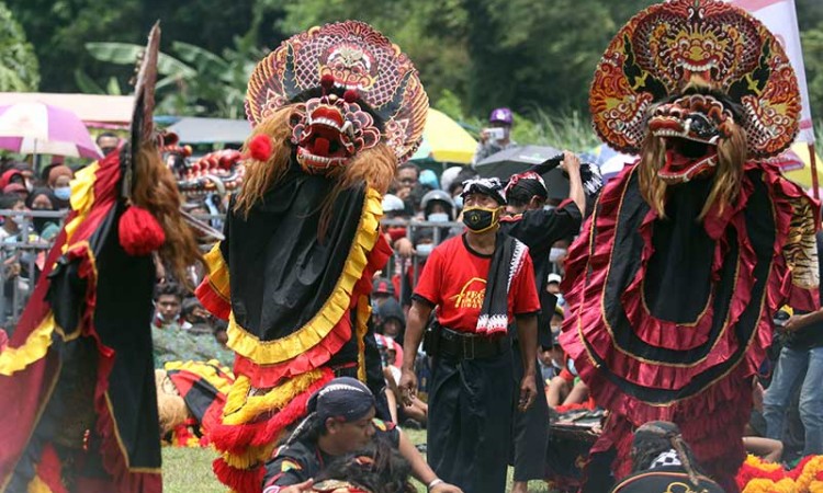 Kesenian Tradisional Diperbolehkan Pentas Kembali