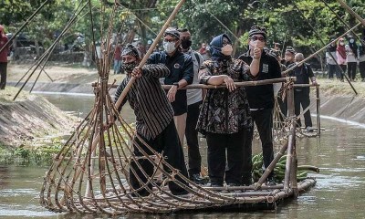 Menteri Sandiaga Uno Dengarkan Keluhan Pedagang di Kawasan Wisata 
