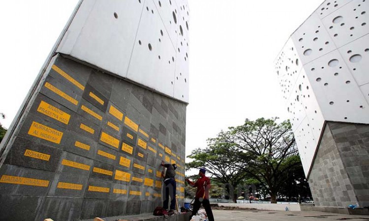 Pembuatan Monumen Perjuangan Pahlawan Covid-19 di Bandung