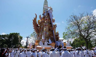 Ratusan Warga di Bali Mengikuti Upacara Ngaben Berskala Besar