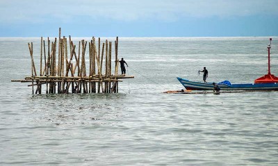 Pembangunan Rambu Suar di Perairan Muara Pantai Padang