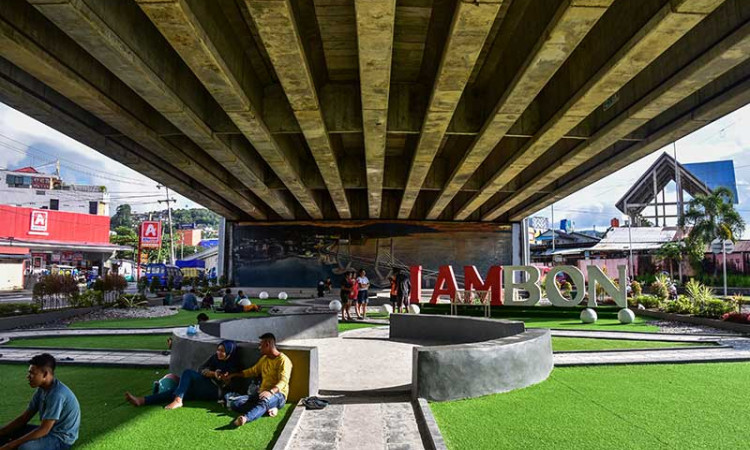 Kolong Jembatan Merah Putih di Ambon Dibuat Taman
