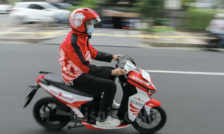 Lion Parcel Gunakan Motor Listrik Untuk Pengiriman Logistik