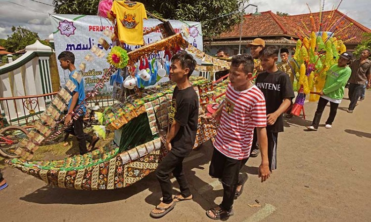 Perayaan Maulid Nabi Muhammad di Banten Abaikan Protokol Kesehatan