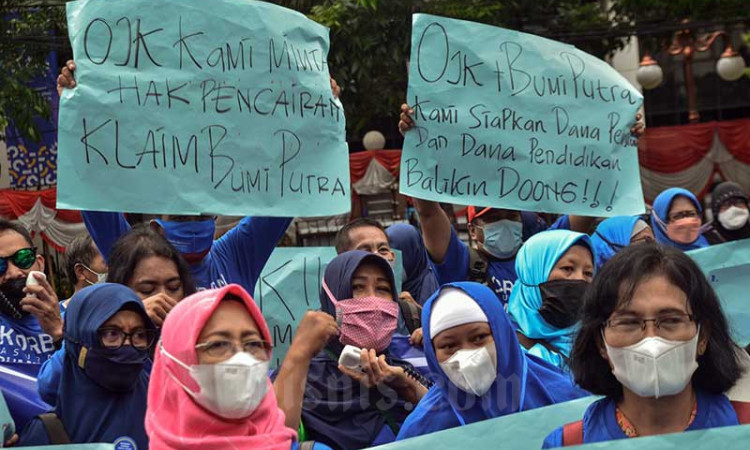 Nasabah Pemegang Polis Gagal Bayar Asuransi Bumiputera Geruduk OJK Minta Kejelasan Pembayaran Klaim