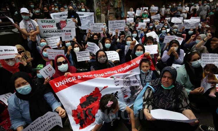 Tak Ada Kejelasan, Para Pencari Suaka Asal Afghanistan Gelar Aksi Di Depan Kantor UNHCR Jakarta