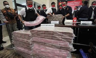 Polisi Sita Uang Senilai Rp217 Miliar Terkait Kasus Pinjaman Online Ilegal