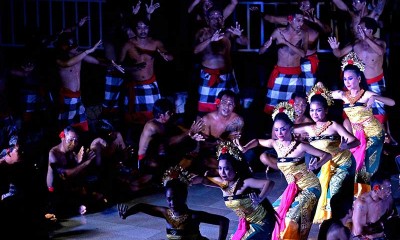 Pengelola Pantai Melasti di Bali Gelar Pertunjukan Tari Kecak