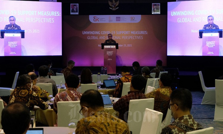 Seminar Internasional Satu Dasawarsa OJK 