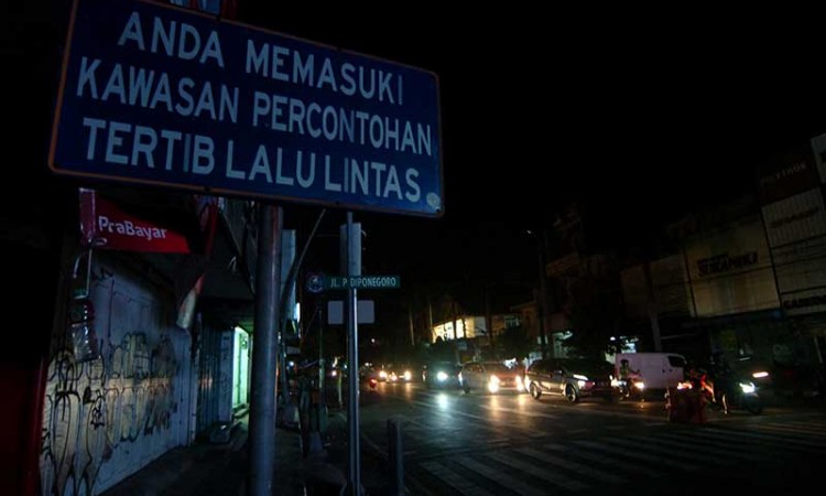 Tekan Mobilitas Warga, Pemkot Tegal Padamkan Lampu Jalan Hingga 1 Januari