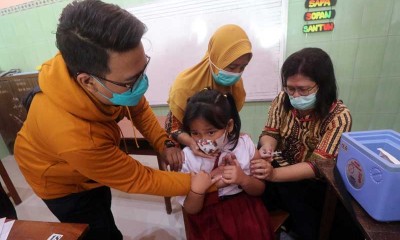 Anak di Jawa Timur Disuntik Vaksin MR Sebelum Mendapatkan Vaksin Covid-19