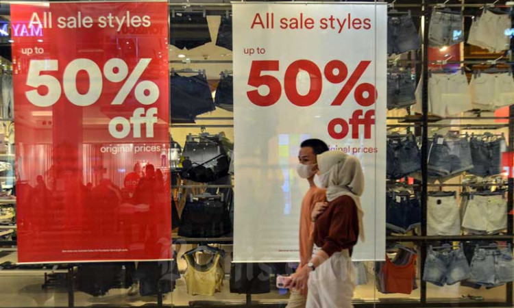 Jelang Akhir Tahun, Pusat Perbelanjaan Tebar Diskon Hingga 70 Persen