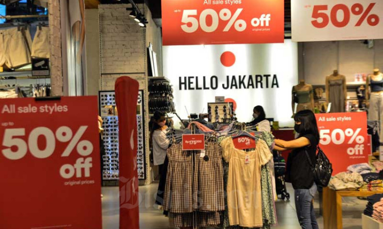 Jelang Akhir Tahun, Pusat Perbelanjaan Tebar Diskon Hingga 70 Persen