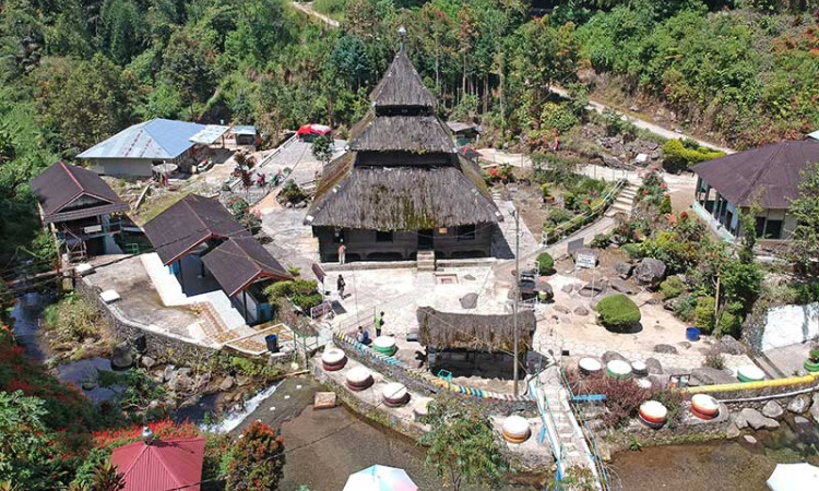 Masjid Tuo Kayu Jao di Sumbar Yang Dibangun Pada 1419 Masehi Mulai Rusak Parah