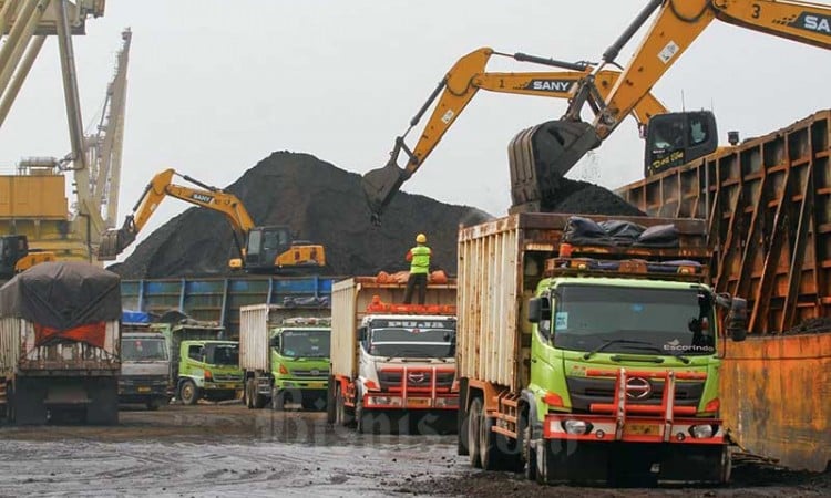 Pasokan Batu Bara Dalam Negeri Sedikit, Pemerintah Menyetop Ekpsor Batu Bara