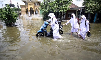 Intensitas Hujan Tinggi, Sejumlah Daerah di Jawa Timur Terendam Banjir