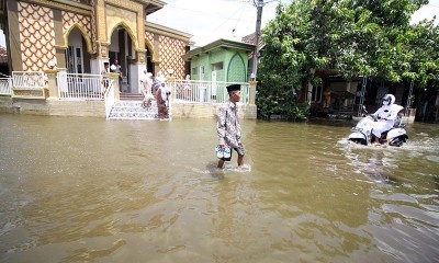 Intensitas Hujan Tinggi, Sejumlah Daerah di Jawa Timur Terendam Banjir