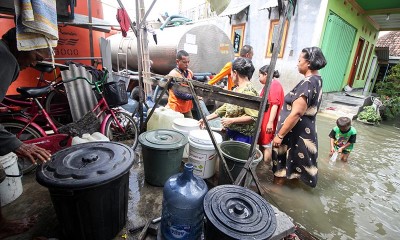 BPBD Kabupaten Pasuruan Berikan Bantuan Air Bersih Kepada Warga Yang Terdampak Banjir