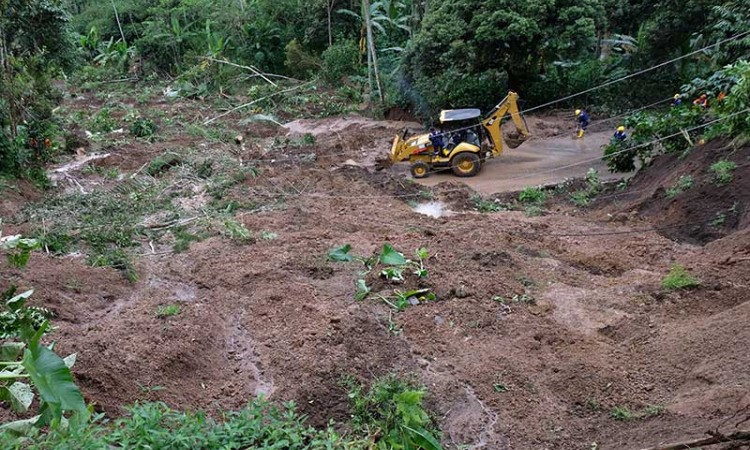 Intensitas Hujan Tinggi, Sejumlah Wilayah Temanggung Jawa Tengah Diterjang Tanah Longsor