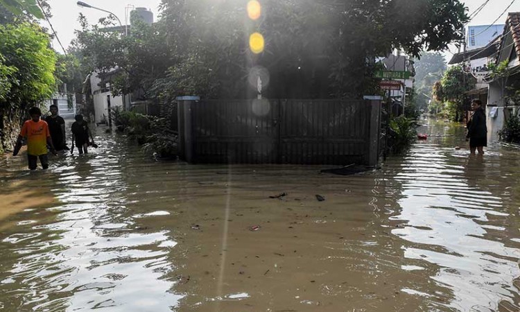 Kali Bekasi Meluap, Sejumlah Kawasan di Bekasi Terendam Banjir