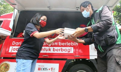 Bank DBS Indonesia Bersama Foodbank of Indonesia Bagikan Makanan Kepada Masyarakat Rentan di Jakarta