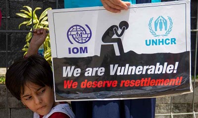 Pengungsi Asal Afghanistan Berunjuk Rasa di Depan DPRD Kota Batam
