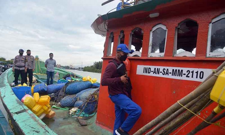 Ditpolairud Polda Aceh Amankan Kapal Ikan Asing Berbendera India