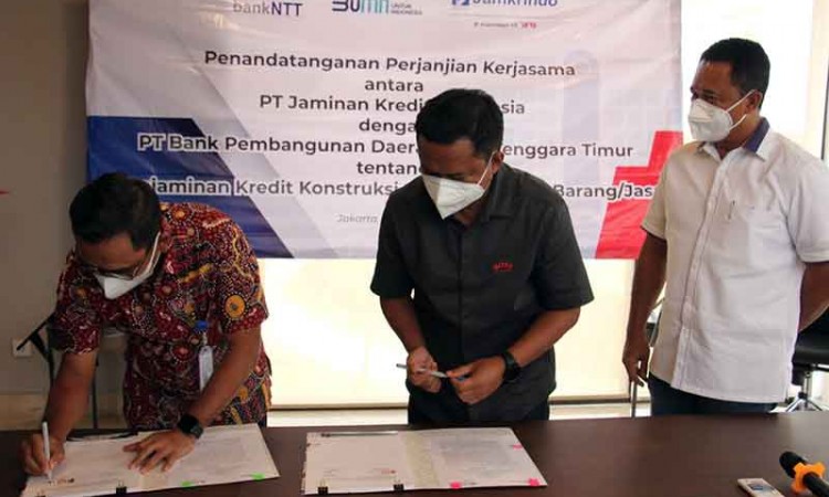 PT Jamkrindo Lakukan Penandatangan Kerja Sama Dengan Bank NTT